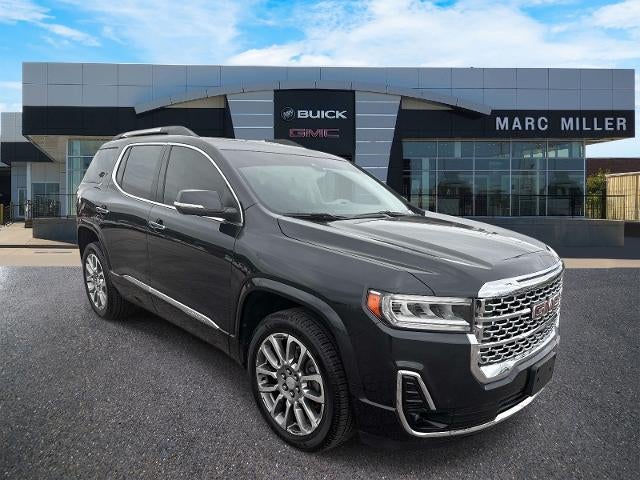 2020 GMC Acadia Denali in Carbon Black Metallic — front three-quarter view